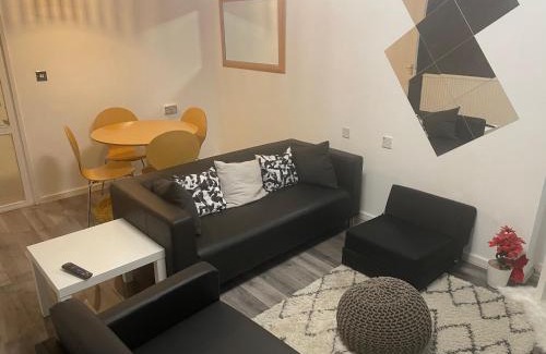 Peninsula Apartment | Two bedroom flat in Greenwich near the 02