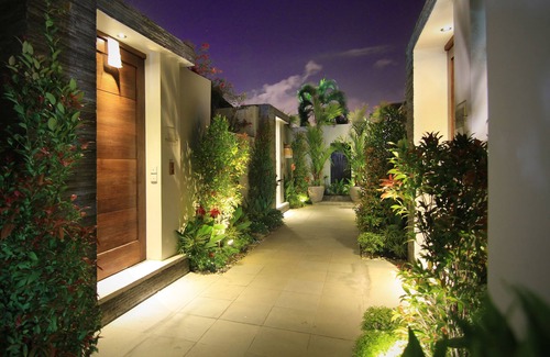 Seminyak Villa | Two Bedroom Private Pool ROOM ONLY for 4- FREE WIFI