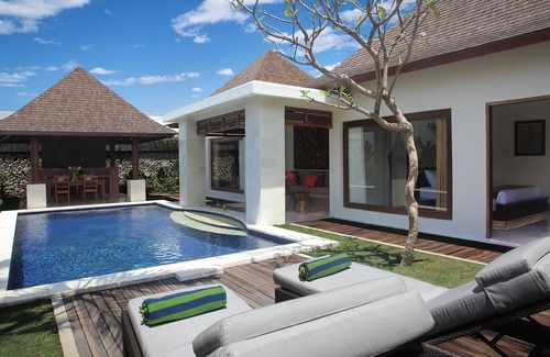 Seminyak Villa | Two Bedroom Private Pool ROOM ONLY for 6- FREE WIFI