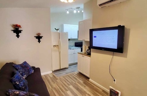 Marietta Apartment | Two-Bedroom-Suite in the Woods