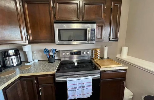 Symons Valley House | Two Bedroom Unit in Northwest