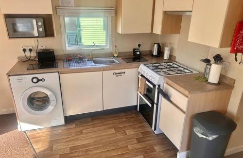 Glasgow Apartment | Two Bedroom Willerby Caravan Located in Uddingston, Glasgow at Maryville Caravan Site