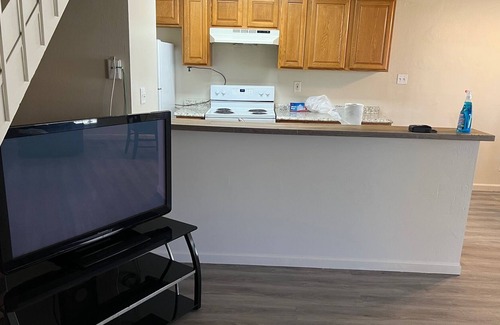 Antioch Condo | Two bedrooms one Bath Two story Condo upto 6 people
