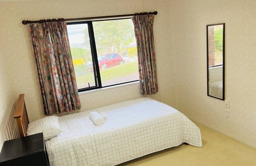 West Harbour Apartment | Two bedrooms with en-suite, huge lounge and kitchen.