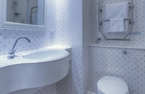 Chipperfield Hotel | Two Brewers by Greene King Inns
