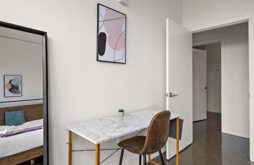 Warehouse District Apartment | TWO CozySuites NLG - Modern condo 14 and 15