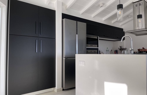 Corossol Villa | TWO FULL KITCHENS & LIVING AREAS 6 BEDROOMS ALL WITH BATHROOM IN SUITE