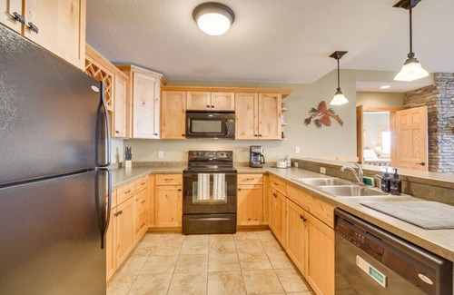 Two Harbors Condo | Two Harbors Lakefront 3BR Corner | Pool, Hot Tub & Sauna | Pets | EV Charger