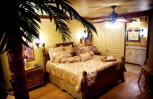Edmond Bed & Breakfast | Two Hearts Inn