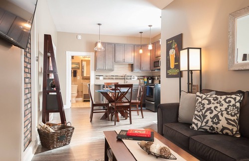 St. Louis House | ☆ Two Homes in One! ☆ New Renovated Duplex ☆ Minutes to Downtown!☆