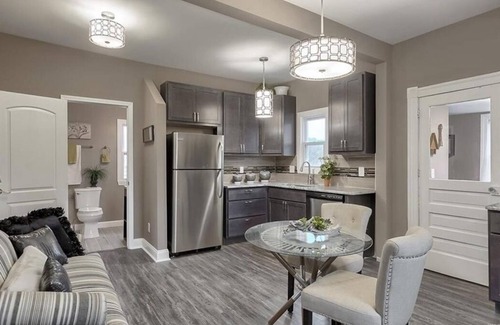 St. Louis House | ☆ Two Homes in One! ☆ New Renovated Duplex ☆ Minutes to Downtown!☆