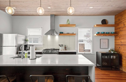 Govalle House | Two House Eastside ATX w/Heated POOL