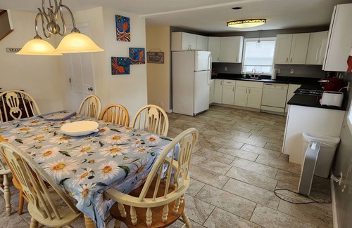 Hampton House | Two large Beach Houses, sleep 18 comfortably