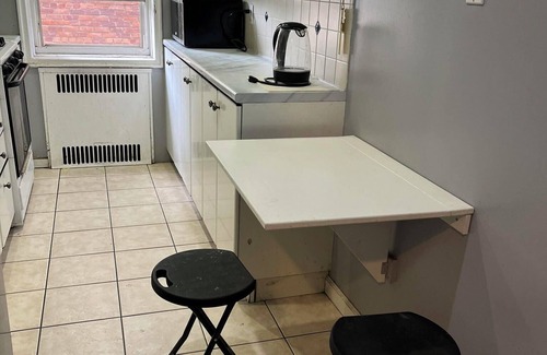 Queens Condo | Two Large Cozy Bedroom Condominium that is 20 mins train ride to Manhattann