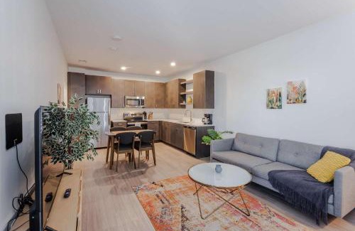 Central Business District Apartment | TWO Luxe CozySuites in Downtown Cincinnati