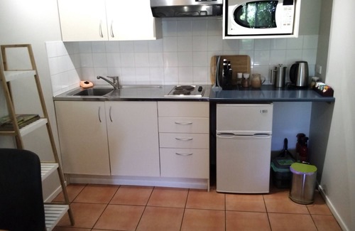 Raglan Apartment | Two minutes from famous Raglan surf beaches. Access to bush track. Dogs welcome.
