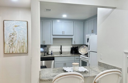 Demere Park Condo | Two Pools-Corner Unit-Newly Renovated in Ocean Walk