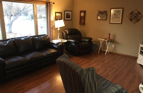 Fargo House | Two Private Rooms in Gorgeous Single Family Rambler!