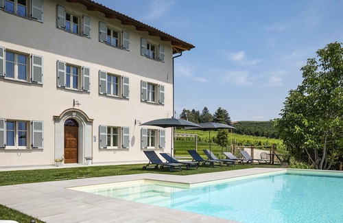 La Morra House | Two-room apartment 6 in an ancient country villa with swimming pool - 50m in the Barolo area