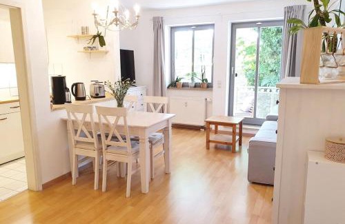 Outer Neustadt Apartment | Two room Apartment in Dresden Neustadt with balcony