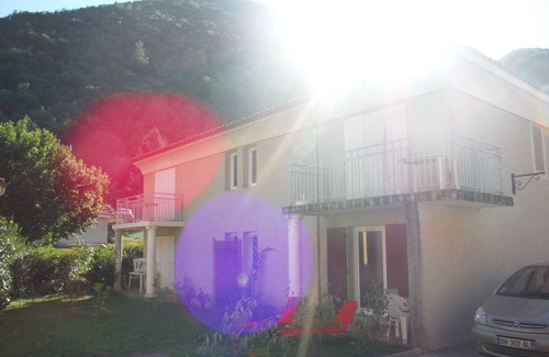 Digne-les-Bains Apartment | TWO ROOMS WITH POOL DIGNE