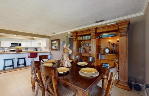 Micanopy House | Two Springs Farm Guesthouse - A &B