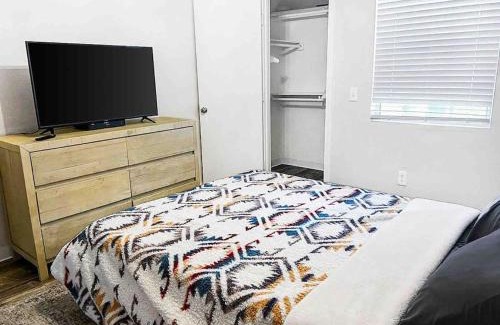 Tucson Apartment | Two Story 4 BR with Private Patio Views