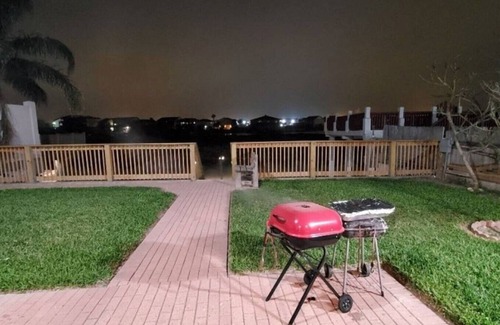 Port Isabel House | Two story apartment, private fishing dock