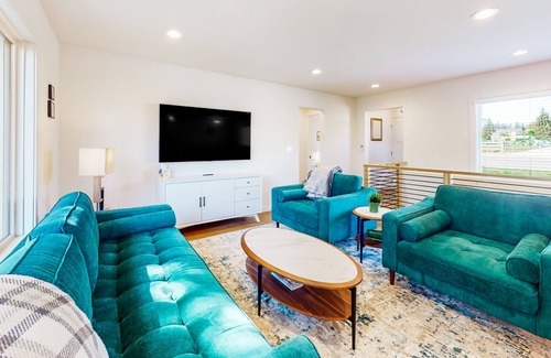 Everett House | Two-story home with spacious yard, washer/dryer & central AC- dog-friendly