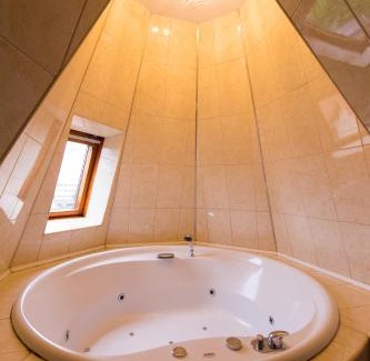 Miskolc Apartment | Two Towers Apartman Miskolc