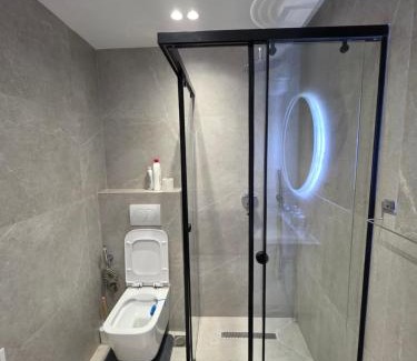 Blloku Apartment | TwoViews Apartaments