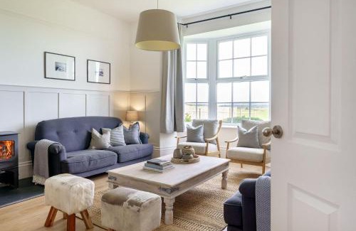 Llanerchymedd House | Ty a Chaban Carmel - Carmel House and Cabin
