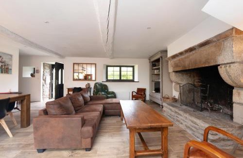 Damgan Villa | Ty Bihan Longère De Charme 8pers