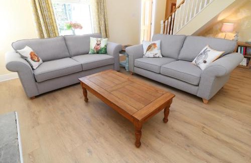 Pontypridd House | Ty Ffarm at Gellilwch