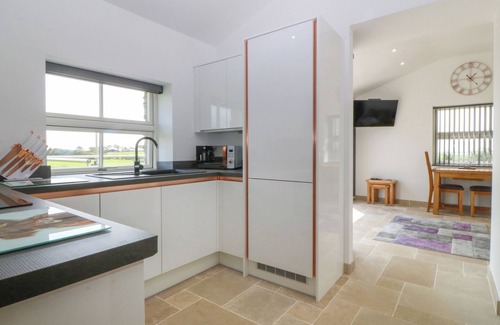 Rhydwyn Cottage | TYDDYN BACH, pet friendly, with open fire in Rhydwyn