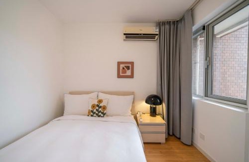 Changning Apartment | Tyms 2BR APT Riverside Garden