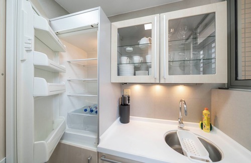 Xujiahui Bed & Breakfast | Tyms Cozy 2BR 1BA Apt Near Metro