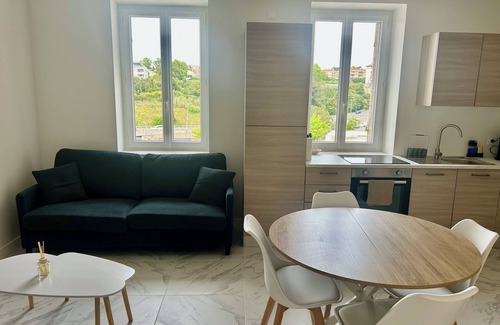 La Belle de Mai Apartment | Type 3 apartment with air conditioning and brand new wifi