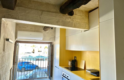 Madliena House | Typical Birgu house fully ac with free wifi and amazing view of the sea