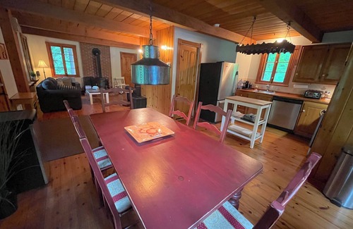 St-Adolphe-d'Howard Ski Chalet | Typical Canadian house - Charm and nature in St-Adolphe