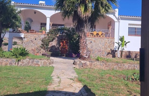Cunit House | Typical ibiza-style family villa with large swimming pool 15 mn from Sitges