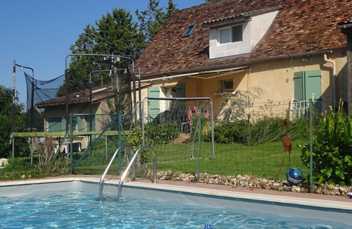 Ginestet House | Typical PERIGOURDINE with swimming pool 9.5x4. 5 on closed ground