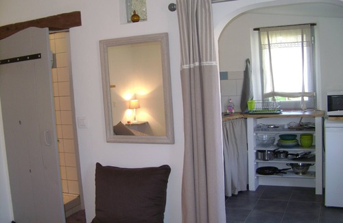 Apt Cottage | TYPICAL PROVENCAL GITE FOR 2 PEOPLE WITH GARDEN AND POOL