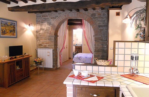 Cortona Old Town Apartment | Typical Tuscan style apartment