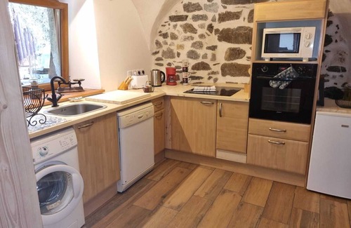 Vallouise-Pelvoux Apartment | Typical village apartment