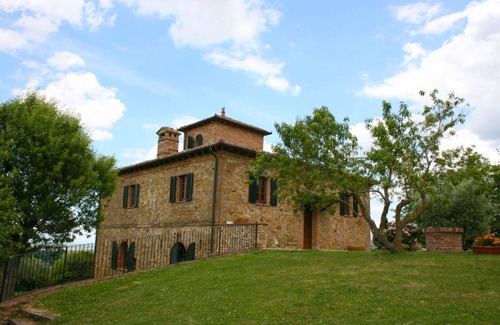 Montepulciano Villa | Typical villa with private pool in a panoramic position in southern Tuscany, a few kilometres from t