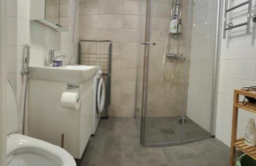 Tampere Apartment | Tyylikkäästi Retroa ja modernia Tampere Hervanta Atomikatu 5