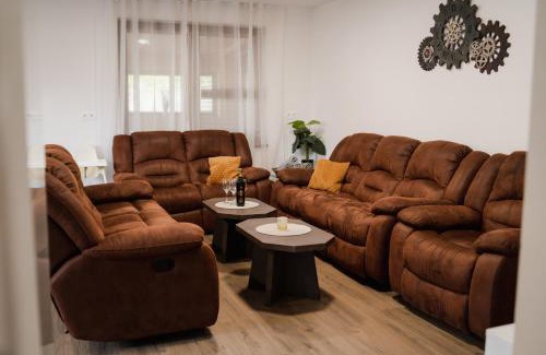 Izipovce House | U divokej včely