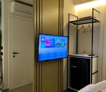 Vlore Apartment | U N I Q U E by Sea View Suites