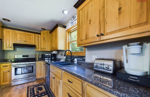 Munising House | U.P. Getaway Pictured Rocks, Hiking, Golf, Wildlife
